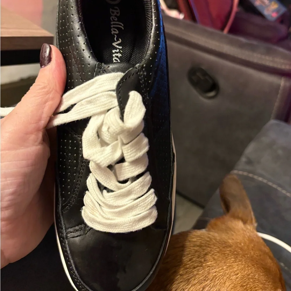 Bella Vita Women's Black and White Sneakers